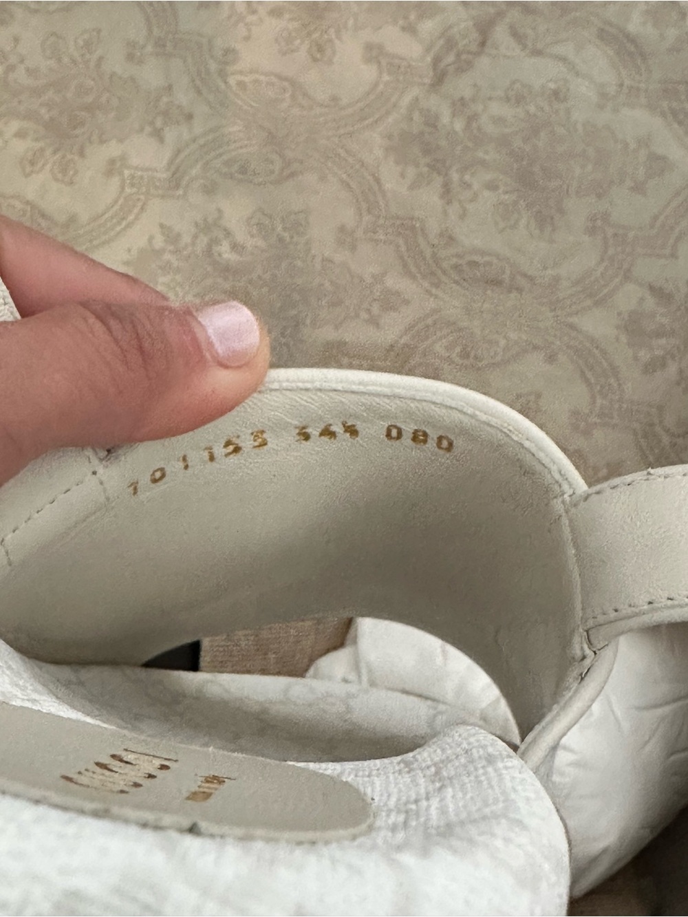 ❌SOLD❌ Gucci White and Beige Monogram Platform Slingback Wedges (Fits US5) - Picture 5 of 6